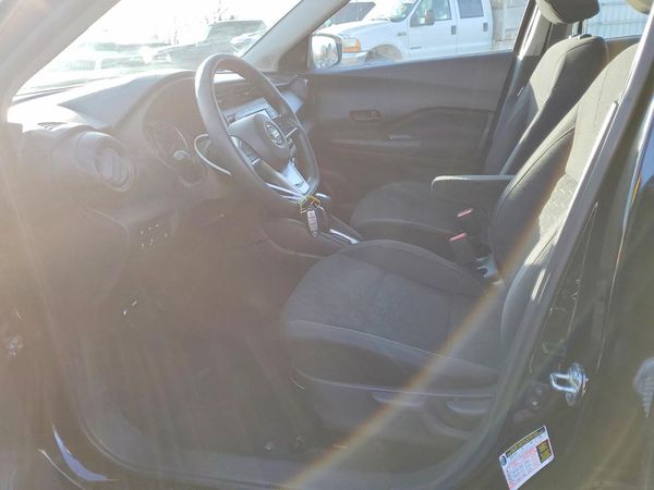 2021 NISSAN KICKS S