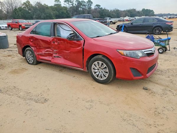 2013 TOYOTA CAMRY