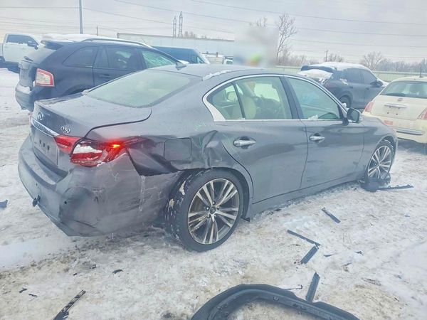2018 INFINITI Q50
