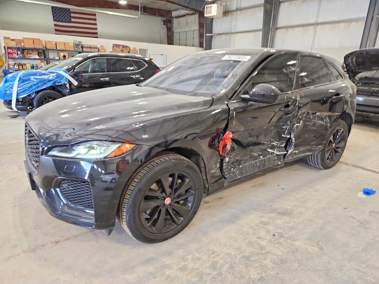 2021 JAGUAR F-PACE P400 R-Dynamic S