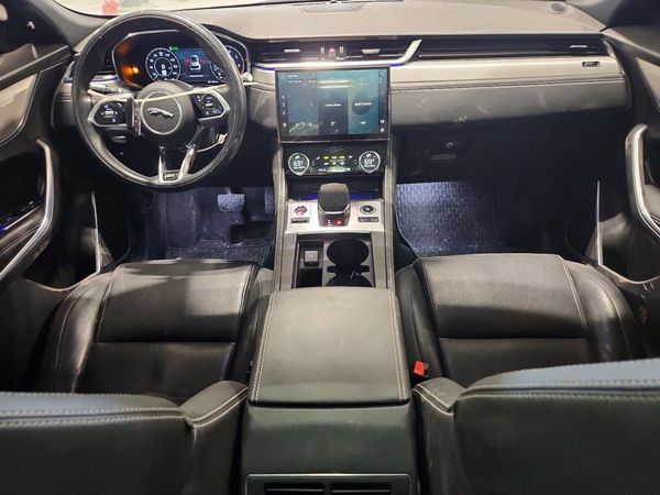 2021 JAGUAR F-PACE P400 R-Dynamic S