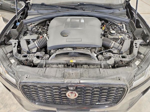 2021 JAGUAR F-PACE P400 R-Dynamic S