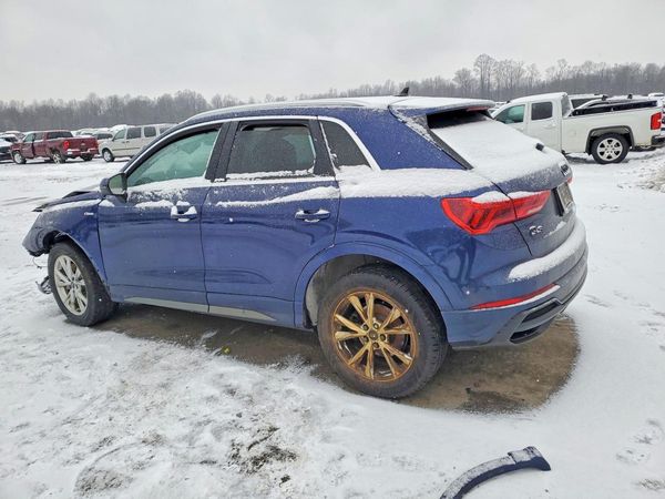 2022 AUDI Q3