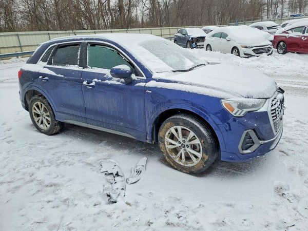 2022 AUDI Q3