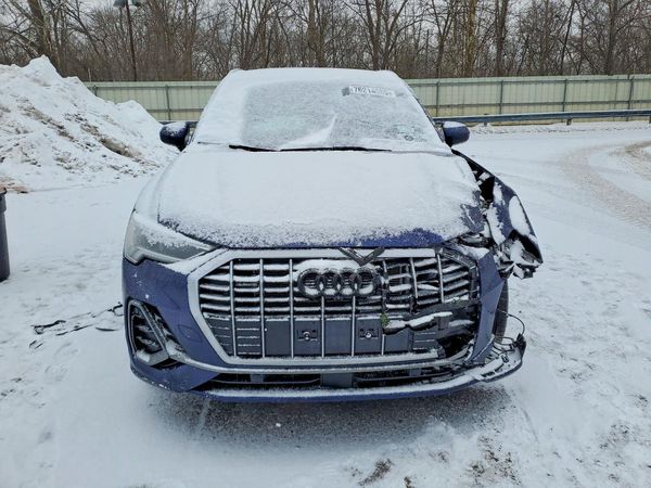 2022 AUDI Q3