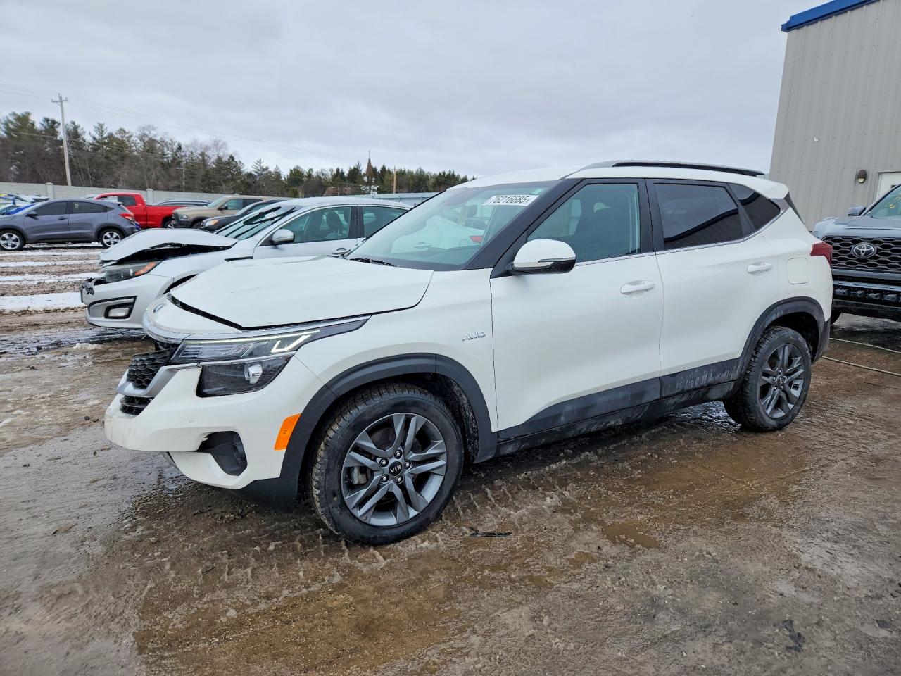 2021 KIA SELTOS S