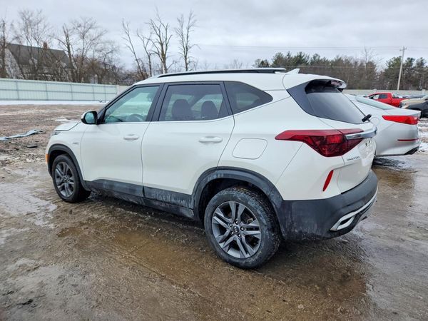 2021 KIA SELTOS S