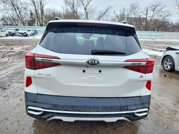 2021 KIA SELTOS S