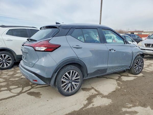 2023 NISSAN KICKS