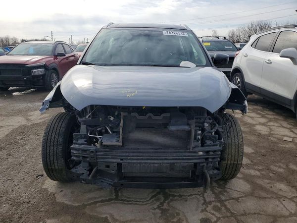 2023 NISSAN KICKS