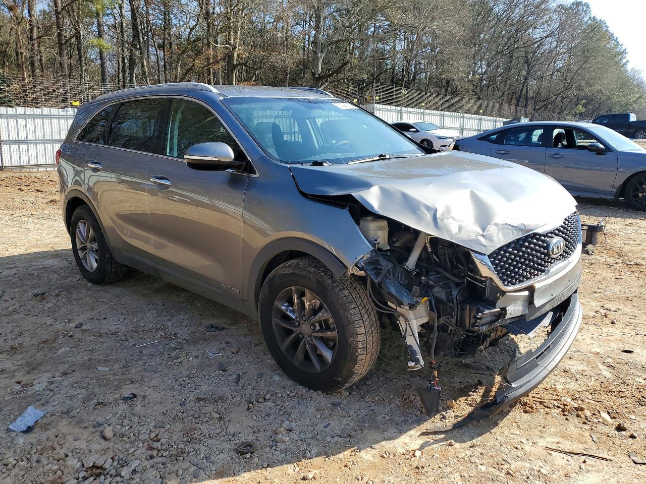 2016 KIA SORENTO L / LX