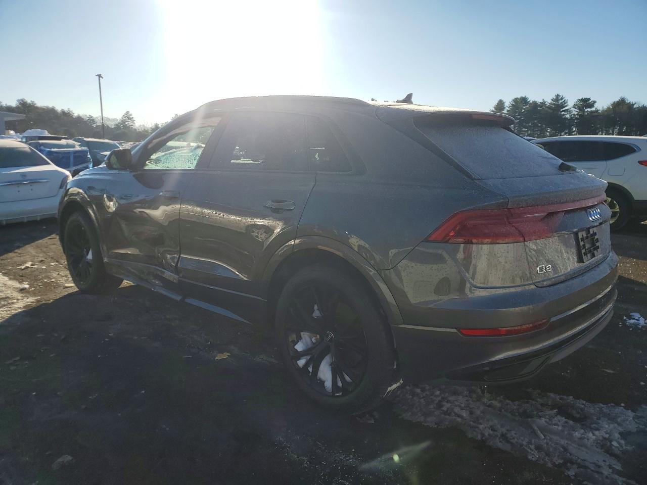 2020 AUDI Q8
