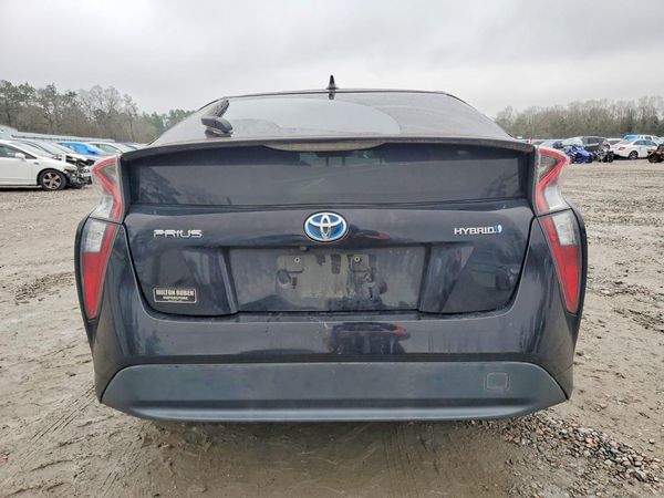 2016 TOYOTA PRIUS
