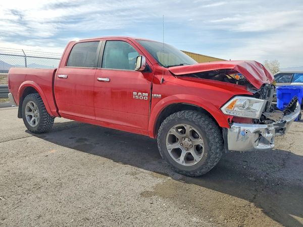 2014 RAM 1500 LARAMIE CREW CAB 4X4