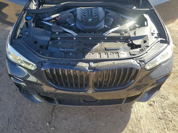 2021 BMW X5 M50i