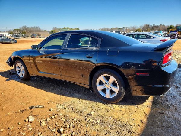 2014 DODGE CHARGER SE