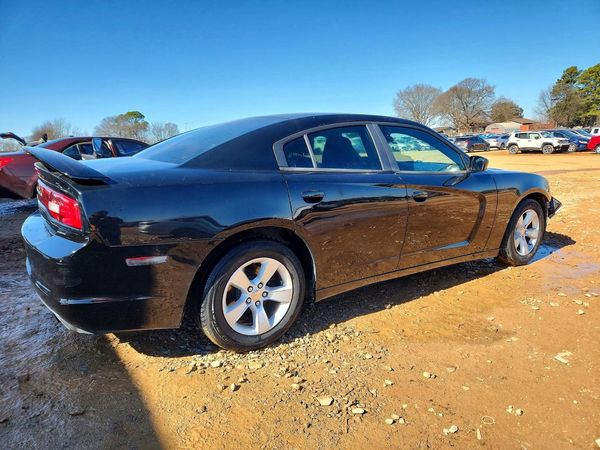 2014 DODGE CHARGER SE