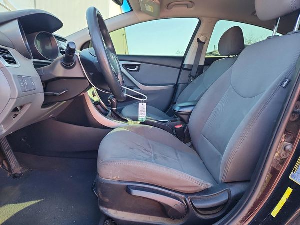 2014 HYUNDAI ELANTRA GLS(Middle) — DENT
