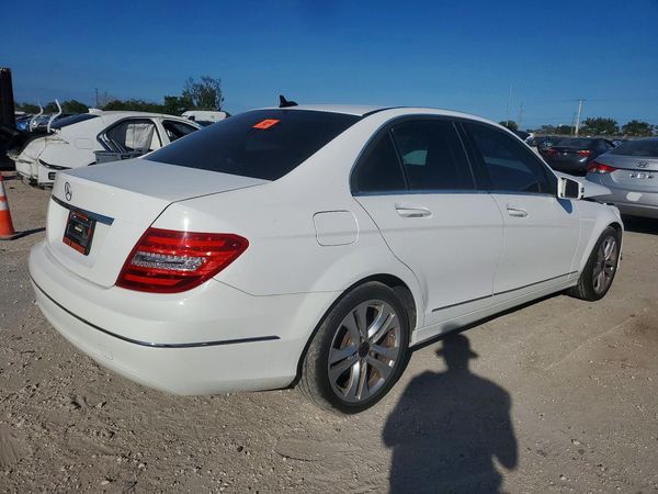 2013 MERCEDES-BENZ C C250