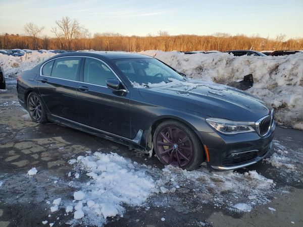 2018 BMW 750 XI xDrive