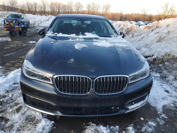 2018 BMW 750 XI xDrive