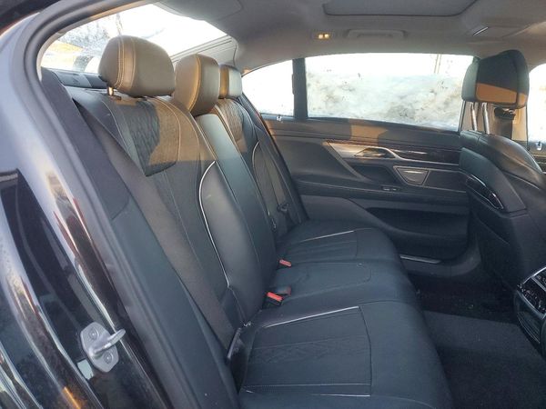 2018 BMW 750 XI xDrive