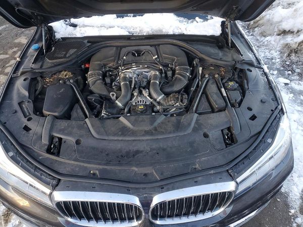 2018 BMW 750 XI xDrive