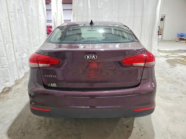 2017 KIA FORTE LX Base