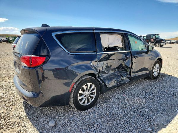 2019 CHRYSLER PACIFICA LX
