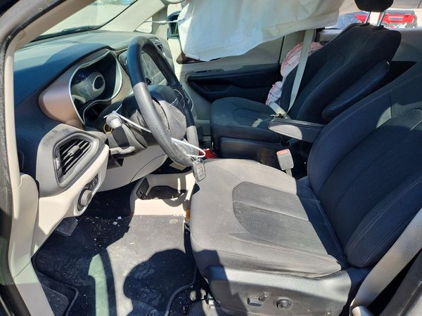2019 CHRYSLER PACIFICA LX