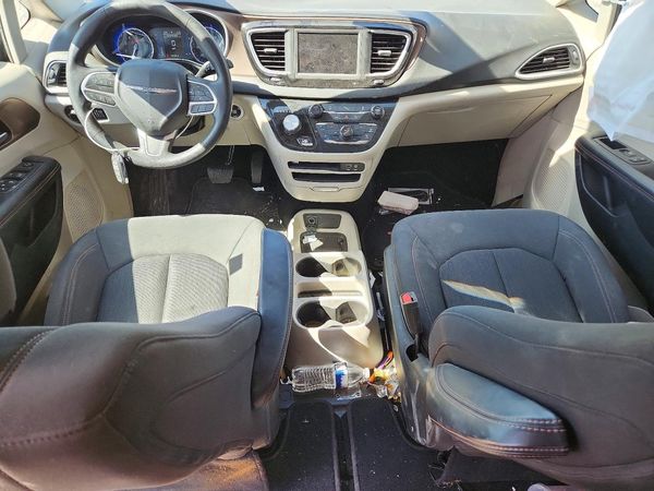 2019 CHRYSLER PACIFICA LX