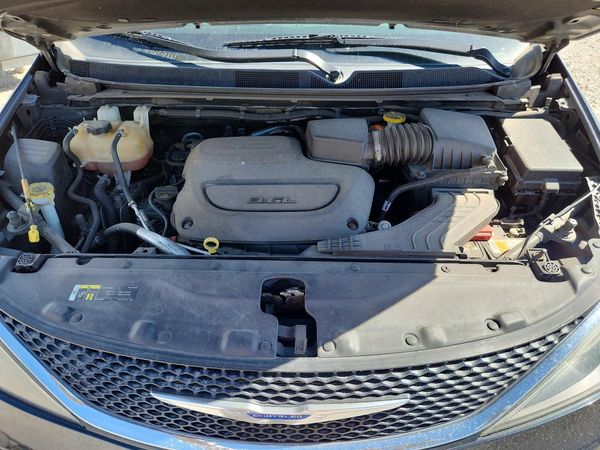 2019 CHRYSLER PACIFICA LX