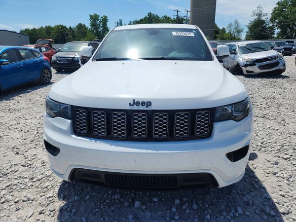 2018 JEEP GRAND CHEROKEE LAREDO 4X4