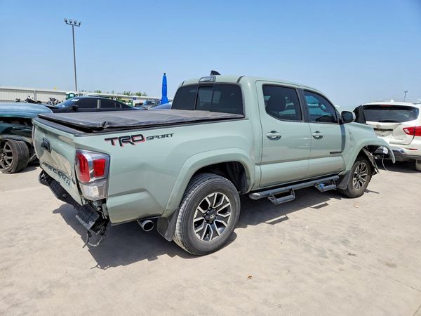 2022 TOYOTA TACOMA SR5