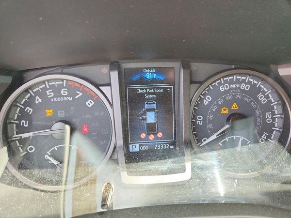 2022 TOYOTA TACOMA SR5