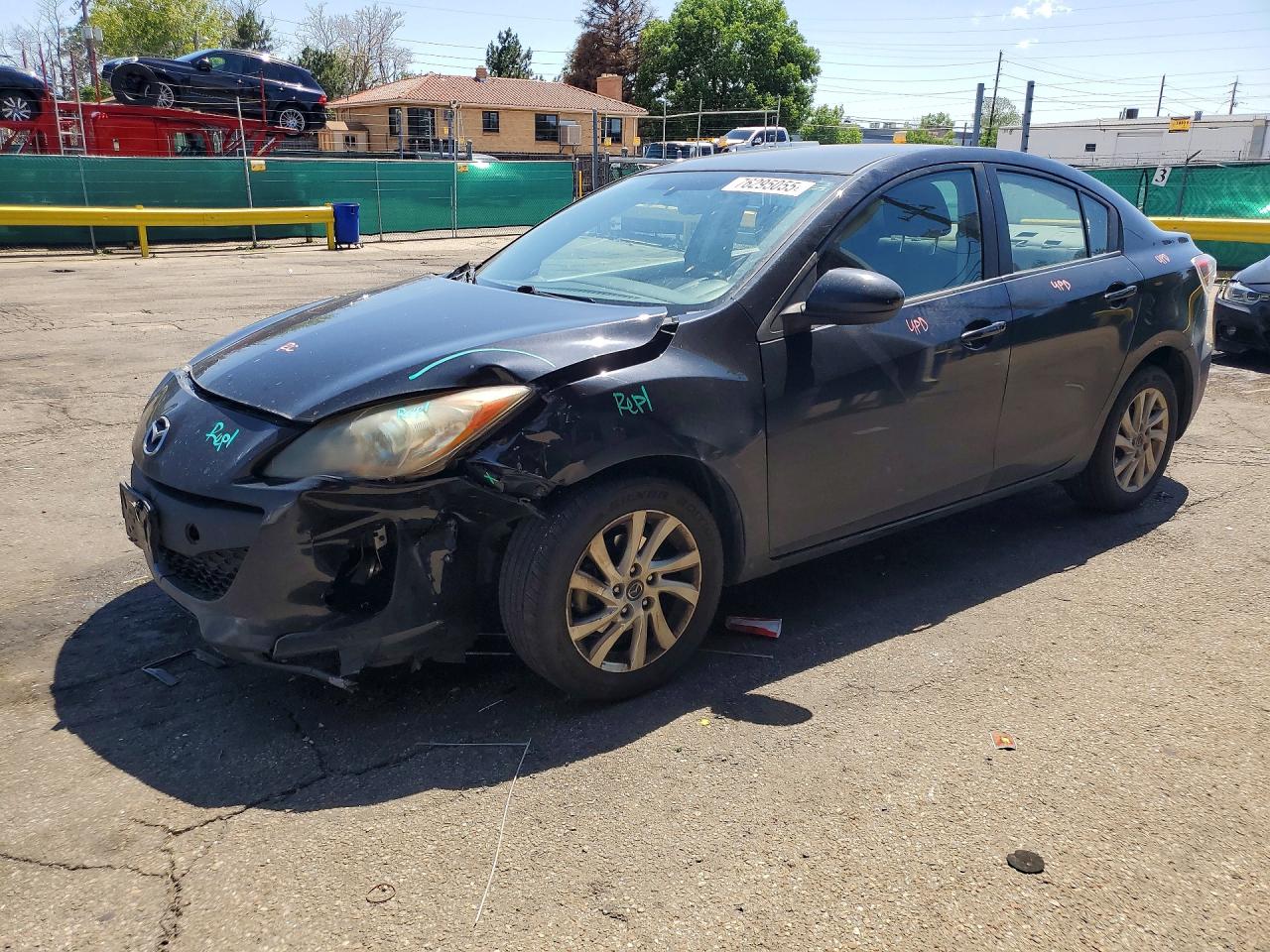2013 MAZDA 3 Touring/GS