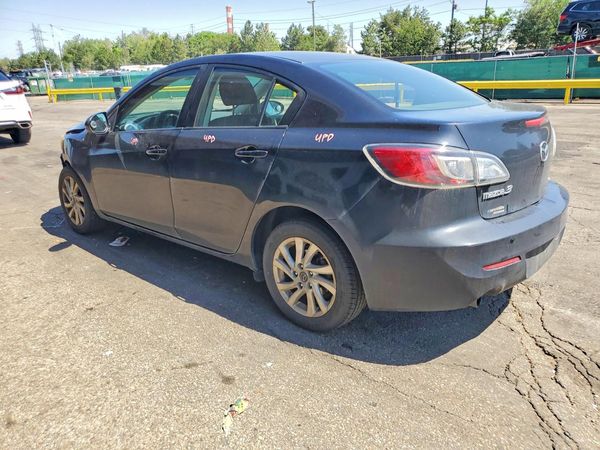 2013 MAZDA 3 Touring/GS
