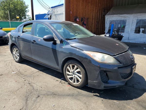 2013 MAZDA 3 Touring/GS