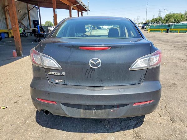 2013 MAZDA 3 Touring/GS