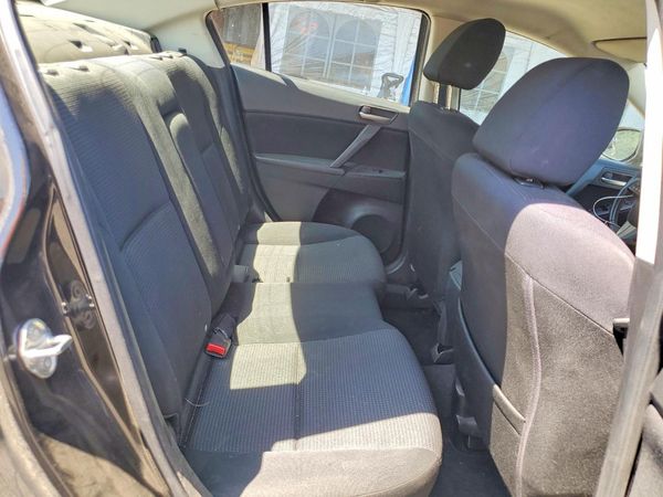 2013 MAZDA 3 Touring/GS