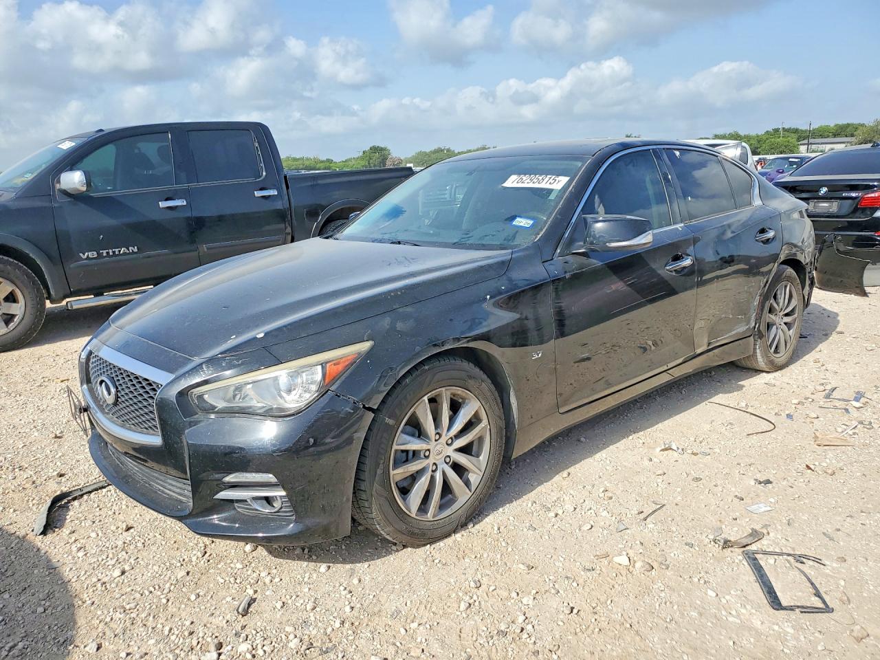 2015 INFINITI Q50