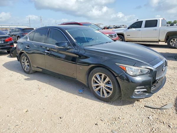2015 INFINITI Q50