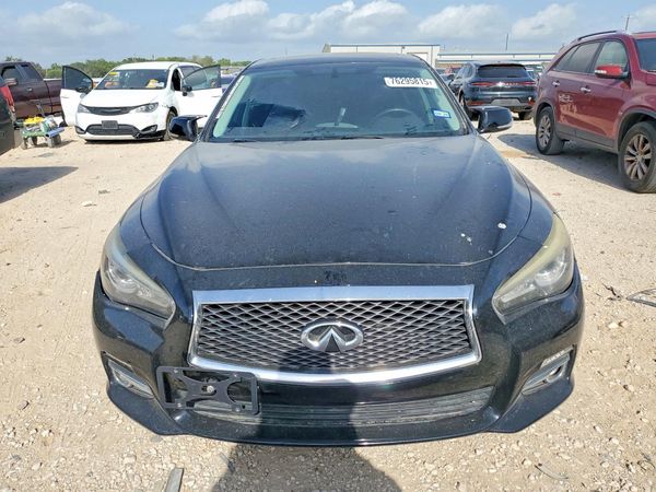 2015 INFINITI Q50