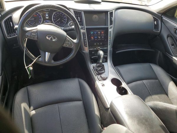 2015 INFINITI Q50