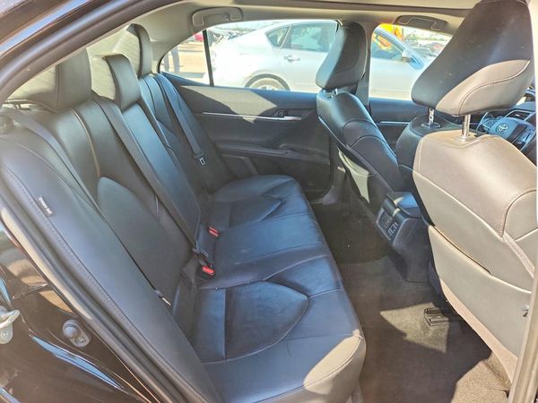 2020 TOYOTA CAMRY XLE
