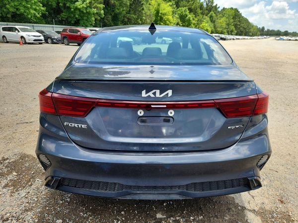 2022 KIA FORTE GT Line