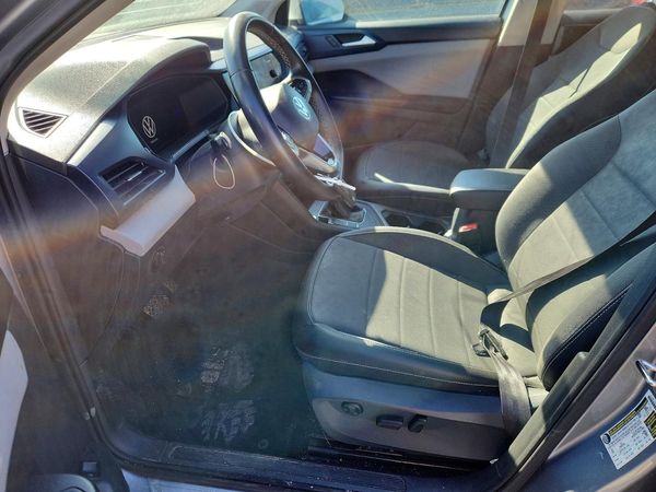 2022 VOLKSWAGEN TAOS SE — DENT