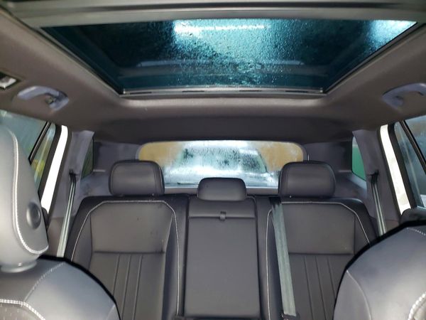 2024 VOLKSWAGEN TIGUAN 4Motion SE R-Line Black
