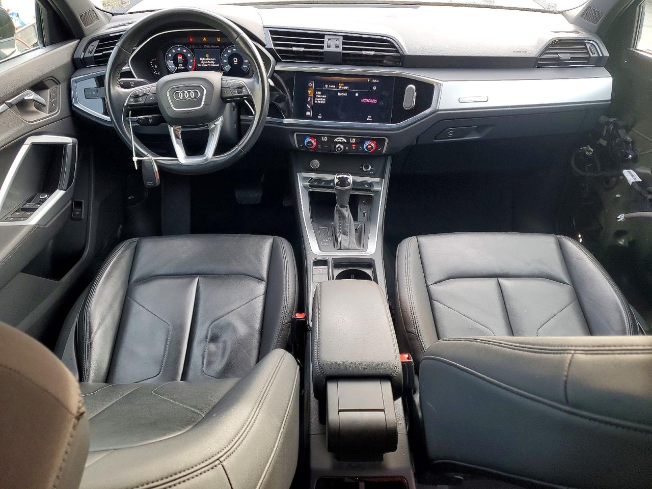 2020 AUDI Q3 quattro Premium
