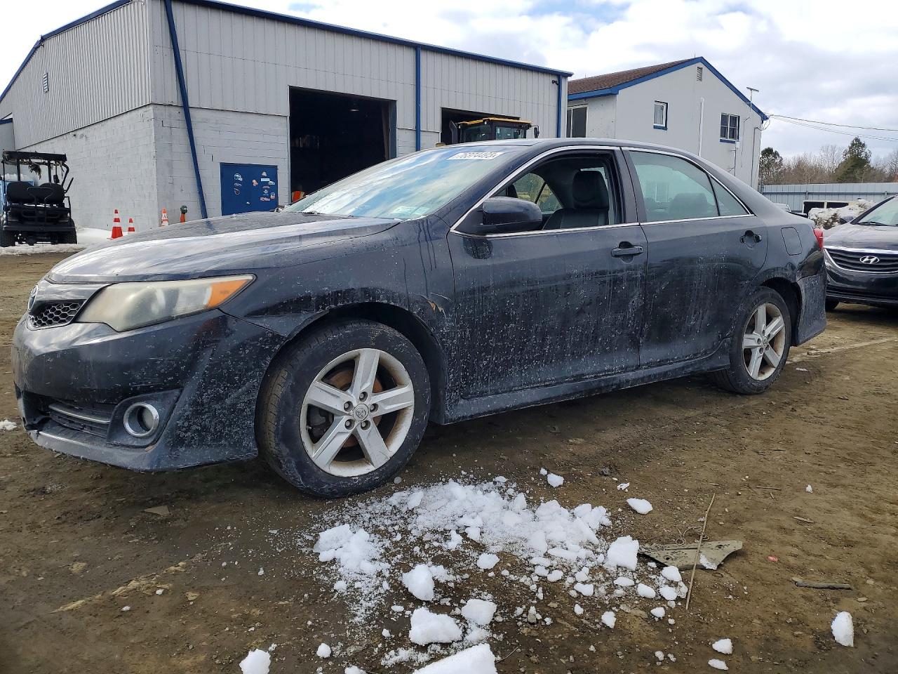 2013 TOYOTA CAMRY